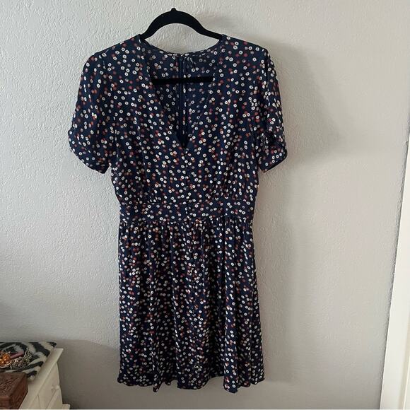 Madewell Tie Sleeve Button Front Dress in Mini Daisy Navy Blue - Picture 2 of 7